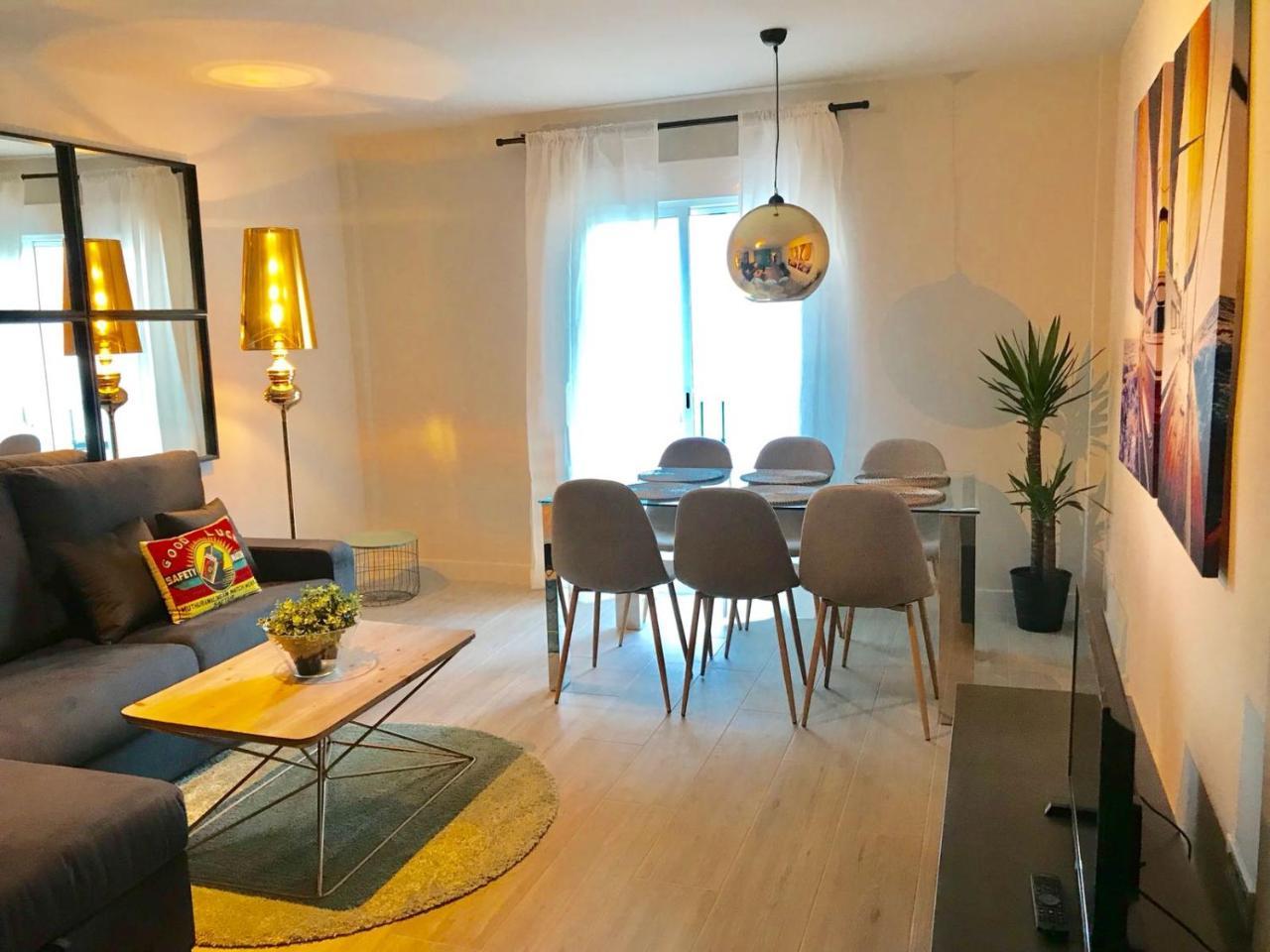 Lujoso Duplex En La Playa Con Vistas Al Mar Leilighet Torremolinos Eksteriør bilde