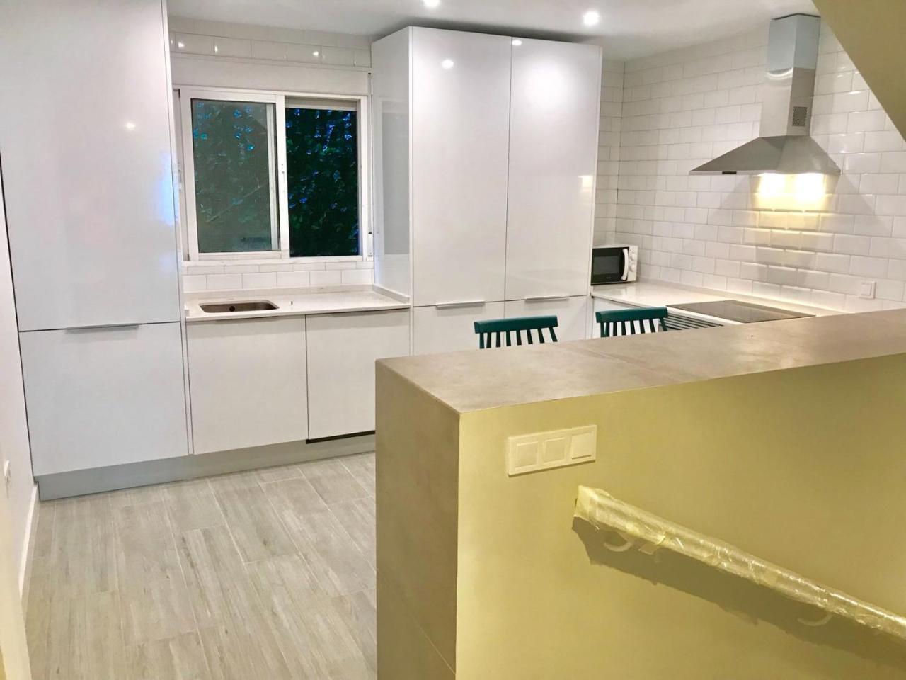 Lujoso Duplex En La Playa Con Vistas Al Mar Leilighet Torremolinos Eksteriør bilde